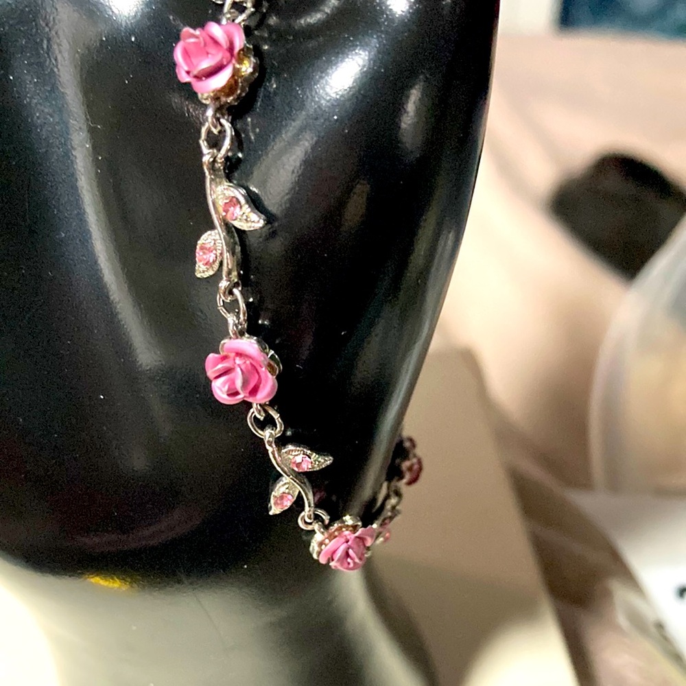 Beautiful young girls rose silver tone snd crystal bracelet. Nwot. Bme2679
